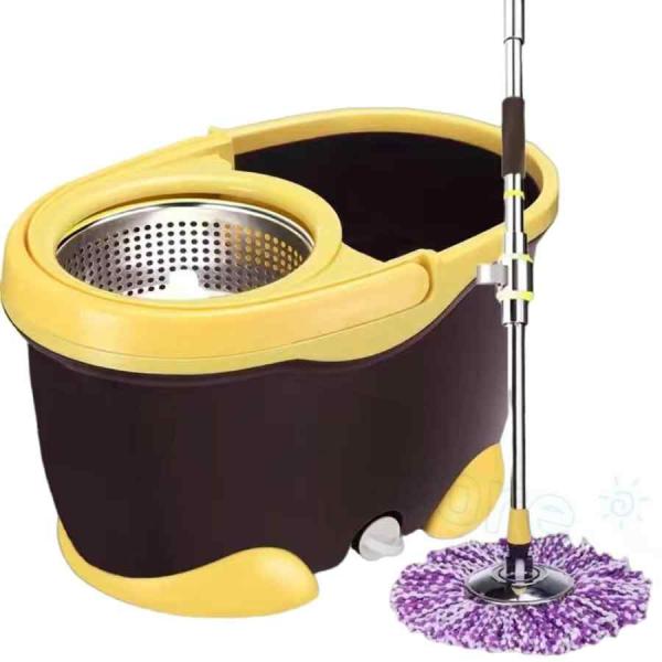 【360回転モップ】：まずモップのロックを開く、上下押すだけでモップが回転し、楽に洗浄＆脱水ができます。洗浄の場合は最高水位線を超えないてください。【ステンレス製水切り】：高級なステンレス製モップ絞り器を利用して、劣化しにくい、耐久性が強く...