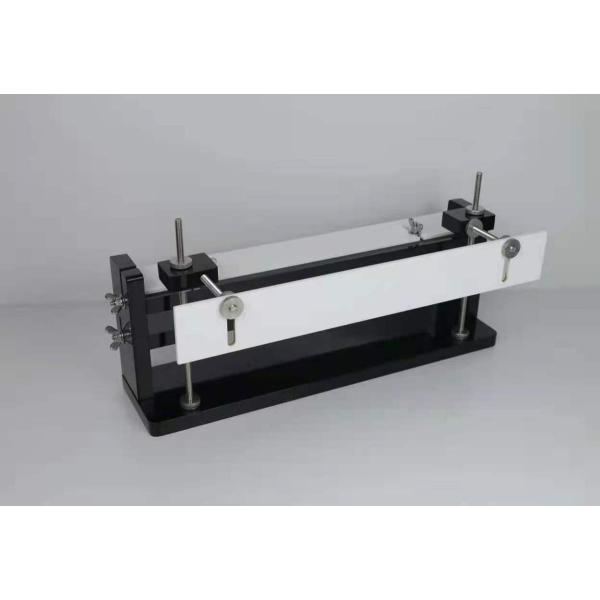 グランドピアノのハンマーハンギング治具と整調用のとりいを一つの工具にしました。長さ：500mm高さ：本体は175mm（鳥居のプレートは最高250ｍｍまで調整できます）奥：120mmとりいとは、机の上にGPアクションを整調する工具です。グラン...