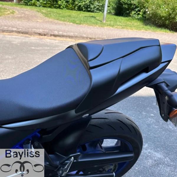 並行輸入品】バイク用リアシートカバー マットブラック スズキSV650 sv