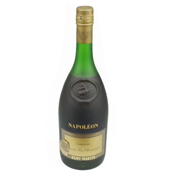 ※こちらは【兵庫県内配送限定】の商品です。兵庫県以外への発送はできかねます。予めご了承ください。■商品名　REMY MARTIN レミーマルタン ナポレオン ■産地　フランス■製造者　レミーマルタン■アルコール度数　40％■内容量　700m...