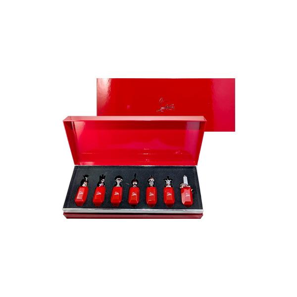 商品説明：※新品未使用品です。 ※箱不良、擦れ、色褪せ、傷、印字ミス、液体に変色（成分の性質上で、香りに問題ありません）、軽い不純物等のB級品（アウトレット）になります。 ※自分用には最適です。 ※ギフト用には不向きな為、ラッピングサービス...