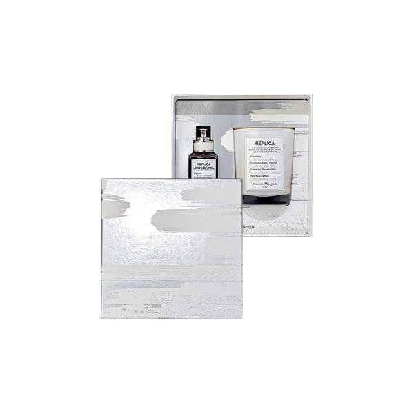 商品説明：レプリカ オードトワレ バイ ザ ファイヤープレイス 30mlに、キャンドルがセットになった限定キット。 大切な方へのギフトに、ご自分へのご褒美に。  【セット内容】 ・レプリカ オードトワレ バイ ザ ファイヤープレイス EDT...