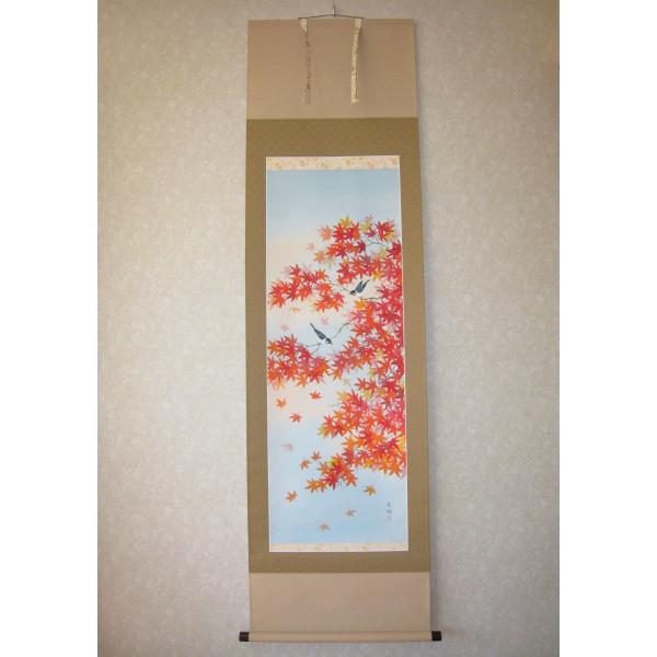 【紅楓小禽図】楢崎鉄香 2681 共箱 掛け軸 肉筆 紅楓小禽図】楢崎鉄香 2681 共箱 掛け軸 肉筆 紅楓小