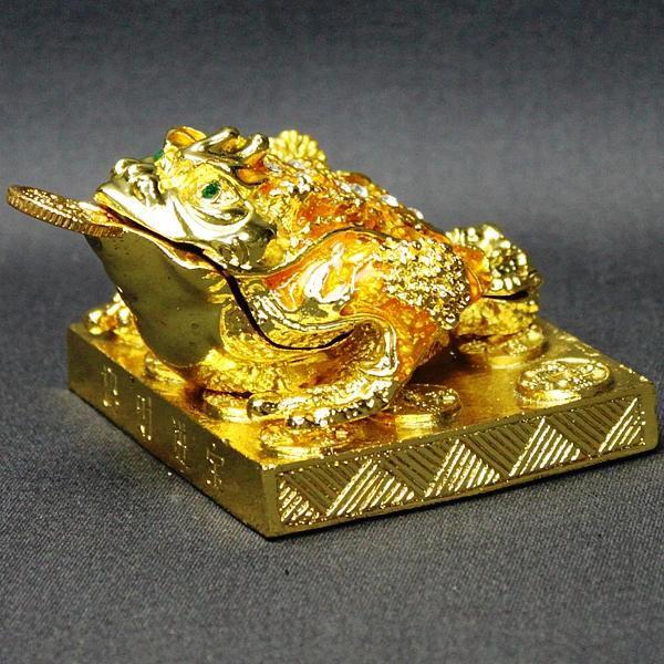 開運 三本足 カエル 置物 風水 玄関 縁起 かわいい 三脚蟾蜍 ライン