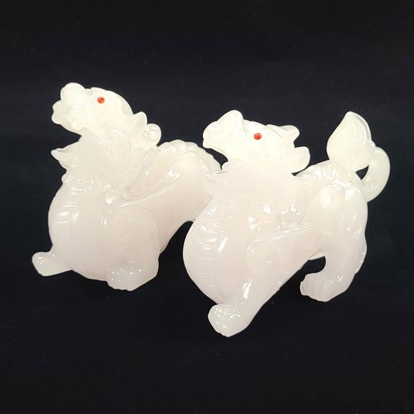 チープ ヒキュウ 置物 貔貅 ひきゅう 風水 風水グッズ 宝くじ 龍 龍の置物 開運 金運 グッズ 2023 白瑠璃雌雄貔貅ヒキュウ 一対 貔貅 ヒキュウ ひきゅう 風水 財運 キーホルダー