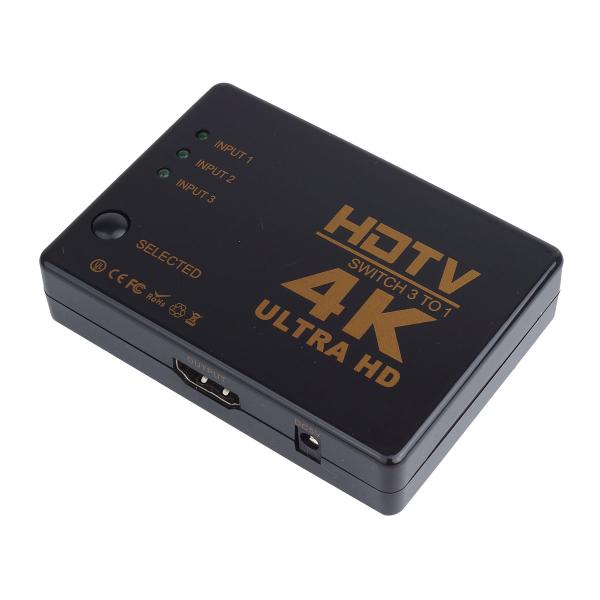 HDMI機器の電源を入れると自動的に本体の電源が入りテレビに映像を映します。複数の機器を使用している場合に映像を切り替えたい場合は、本体の切り替えスイッチを押すことで映す映像を変更できます。HDMI機器からの給電で動作するのでACアダプタは...