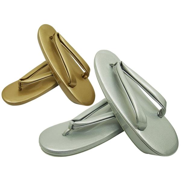 新品　幅広い年代でお使いいただける礼装用の草履です。シンプルなデザインなので、用途多様！合皮なのでお手入れも簡単です。※S・LLサイズはプラス税込み550円です。