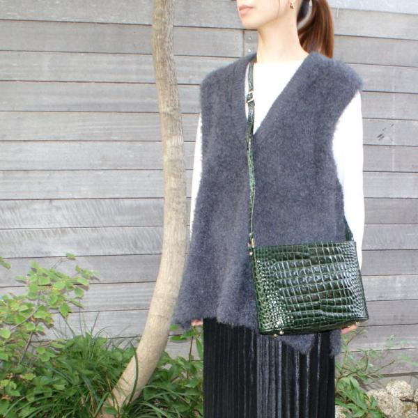 【rena-iris made in japan】牛革製品・エナメルクロコ（パテントレザー）・ショルダーバッグ(日本製）ir-4042