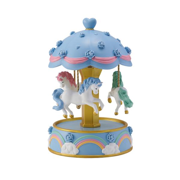 ★サイズ：Φ12.5cm x 高さ19cm★材質：ポリレジン★電源：ボタン型電池(LR44) x 3個使用（電池は別売りです）★曲目は 「星に願いを」です。★屋根部分が巻きねじになっており、ネジを巻くとオルゴールの音色に合わせて馬と屋根部分...