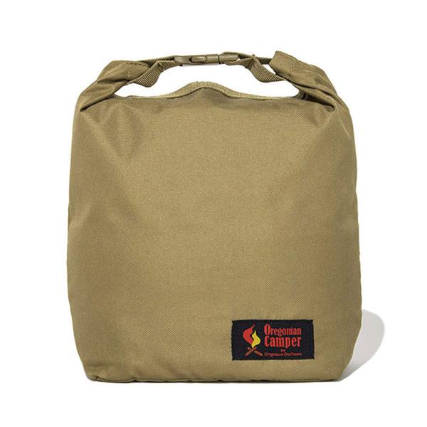 メスティンラージを2つ、保温できるウォームキーパーです。メスティ1つでもOK(画像2枚目)。メスティンでの調理時に、蒸らす作業にとても便利です。内部はフォーム入りのアルミフィルム仕様で、保冷剤を入れるとソフトクーラー替わりにもなり、汚れも簡...