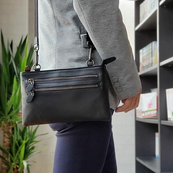 日本製 豊岡製鞄 レザー ショルダーバッグ サコッシュ 01041 【送料無料 SALE】 牛革 bag かばん メンズ 斜めがけ 薄マチ スリム 小さめ ブランド 黒 ブラック