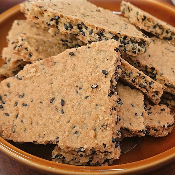 手割りごま塩クッキー