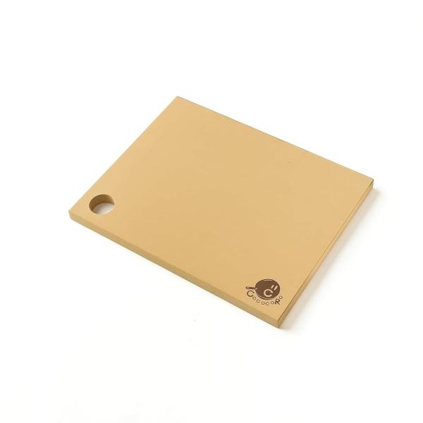 「商品情報」「主な仕様」ゴム製のため、弾力があり、多少刃が食い込むことで食材を最後まで切ることができるゴム製のため、食材やまな板自体が滑りにくい木粉が入っているため、刃あたりは木製まな板に近く優しいため、包丁も摩耗しにくく、切れ味が長続きす...