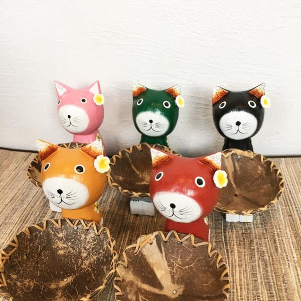 木彫り お皿持ちバリネコ 5色 ココナッツ 小物入れ 猫雑貨 木彫りの