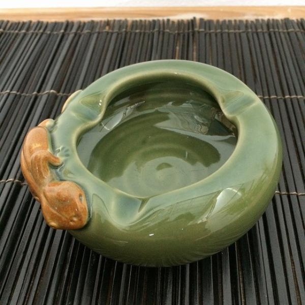 タバナン焼き 灰皿 小 ゲッコウ 緑色 ヤモリ 卓上灰皿 陶器 タバナン