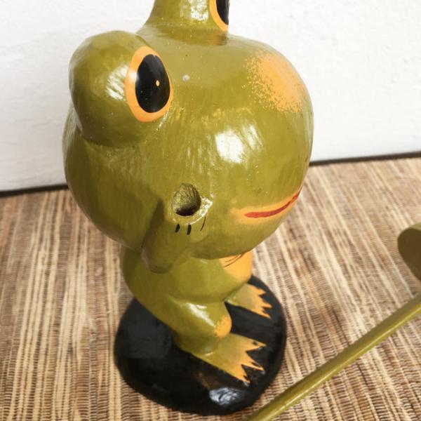 木製カエルの置物 傘付き 木彫り　全長約55cm オブジェ kupukupu_1891