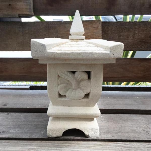 バリ島製 灯篭 角型 ハイビスカス H25cm 屋根瓦柄 パラス石 ガーデン インテリア アジアンランタン バリ雑貨 アジアン雑貨 おしゃれ