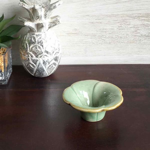 キャンドルホルダー 卓上 花型 陶器 プルメリア キャンドルスタンド