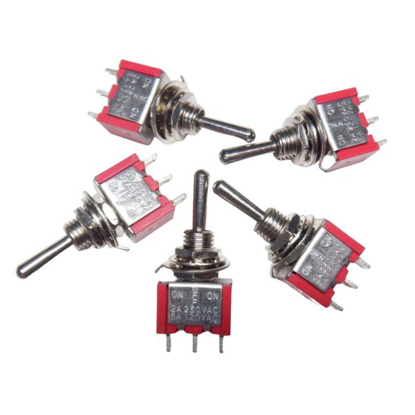 注文数1で5個です。自動復帰(モーメンタリ)タイプ。ON-OFF-ONタイプのトグルスイッチです。