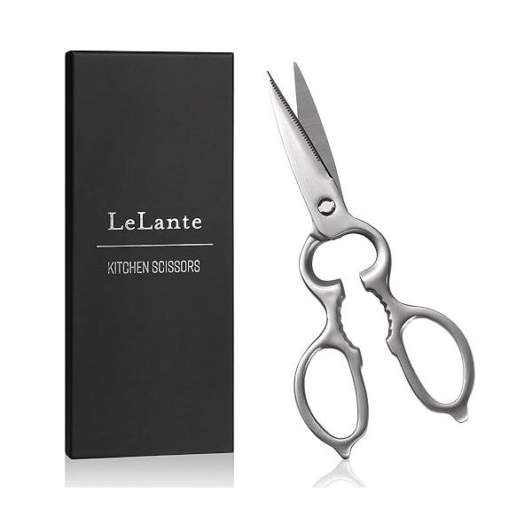 -/-/LeLante026-kitchen-scissors・パッケージ個数:1・選ばれる理由 LeLante キッチンハサミ がついに正式販売開始。ギザ刃加工で食材の断面も綺麗な切り口に。 また、硬度の高いステンレス素材を使用しているの...