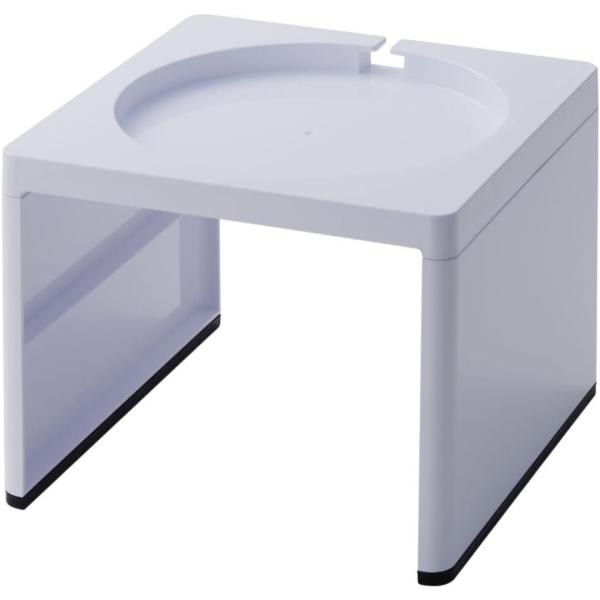 【ケトルまわりのスペースを収納スペースとして有効活用】【ケトルと一緒に使いたい物などをまとめて収納できます】【電源コード通しがあるので置いたままお湯が沸かせます】