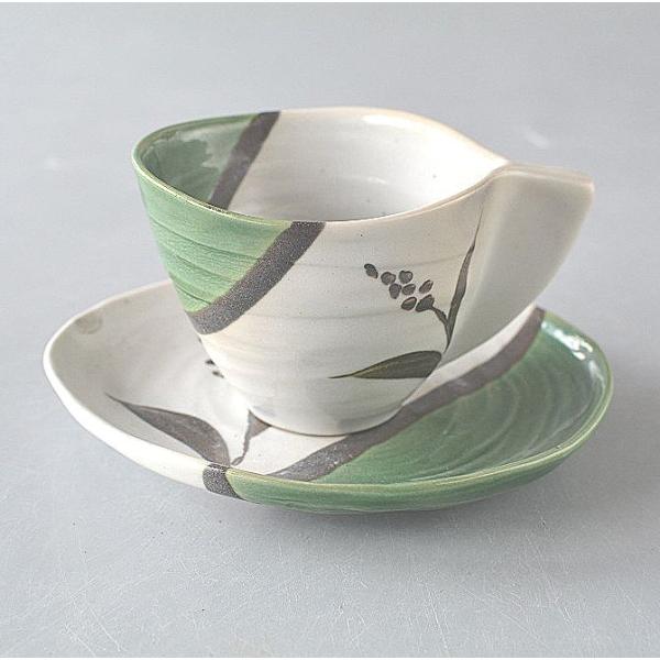 ○カップ　φ12×H6.3cm    ソーサーφ14.2×H2cm ○容量すりきり150cc○陶器○国産○電子レンジ・食洗機OK