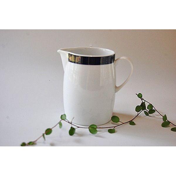 ○ Φ8.5ｃｍ　Ｈ10.2ｃｍ　240ｇ ○外側には白い筋目が入っています。　　　　○電子レンジ、食洗機OK　　　○国産品