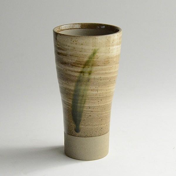 φ7.5×H14.5cm340g 容量すりきり300cc陶磁器国産電子レンジ・食洗機OKカップの内側に釉薬がかかっていませんのでビールの泡立ちがいいです。