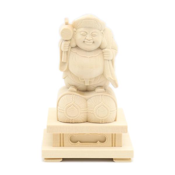 【工場直販のため低価格にて提供】【高さ約14cm、台幅8.5cm、台奥行き7cm】　大黒天大黒天はもともとシバ神の眷属、または別名といわれる。日本に入ってからは一説では、 大黒と大国が同じ発音であることから、大国主命（おおくにぬしのみこと）...