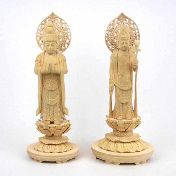 井波彫刻　聖観音菩薩立像　蓮の花の台座付き　大型　高さ約65cm 井波彫刻 聖観音菩薩立像 蓮の花の台座付き 大型 高さ約65cm