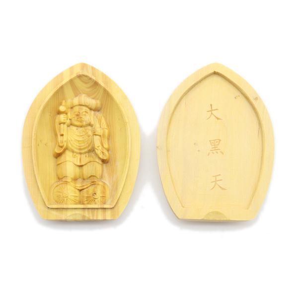 ※配送方法は宅配便、メール便からお選びいただけます。※メール便はポスト投函でのお届けとなります。※お支払方法が代金引換の場合、メール便はご利用できません。【材質：柘植】【縦6.2cm、横幅4.5cm】※年輪が強く出ており懐中仏/香合仏守り本...