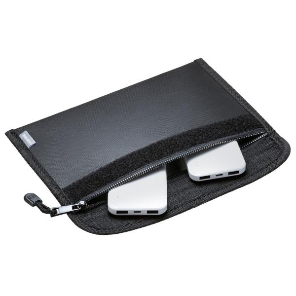 サンワサプライ 難燃モバイルバッテリーポーチ Mサイズ IN-FP2BK H270×D10×W150mm モバイルバッテリー スリム設計 バッテリーポーチ