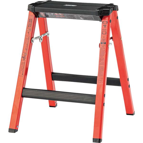 アルミで軽い、ステップスツール H【材質】アルミ【機能】折りたたみ式【静的耐荷重】100kg【注意事項】【小箱】なし【組立】完成品【原産地】中国 【梱包Aサイズ】W50.0xD50.0xH37.0 【梱包A重量】9.5kg 【商品重量】1.5kg