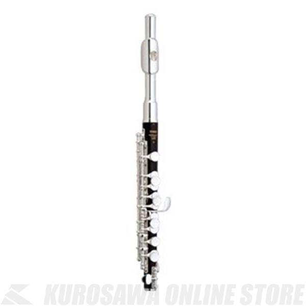 伝統的なスタイルを踏襲した美しい外観が目を引くヤマハピッコロ。独自の管体テーパーとトーンホールポジションによる正確な音程で、奥深い表現力を備えています。スタンダードからハンドメイドまで全モデルにEメカニズムを採用。高音域も無理なく伸びやかな...