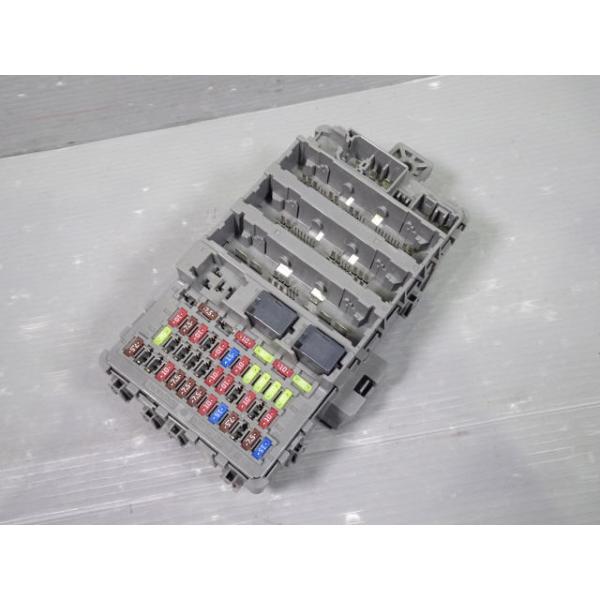 オデッセイ DBA-RC1 ヒューズ ボックス BOX K24W アブソルート 7人乗り