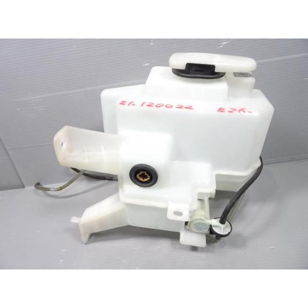 日産　キャラバン　型式LDF-CW4E26ウィンド ウォッシャ タンク コモ LDF-JVW6E26 ウォッシャータンク ウインド QM1 NV350キャラバン