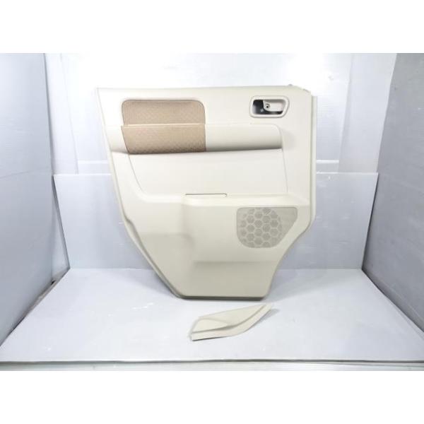 エブリイワゴン エブリィ EBD-DA64V F フロント 左 ドア 内張り 左前