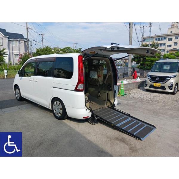 〈支払総額 表示車両AAA〉日産/セレナ/福祉車両 電動スロープ 左オートステップH.18(2006)年/116,000km◆装備パワーステアリング/パワーウインドウ/ナビ/ETC/ダブルエアコン/テレビ(地デジ)/ABS/エアバッグ/集中...