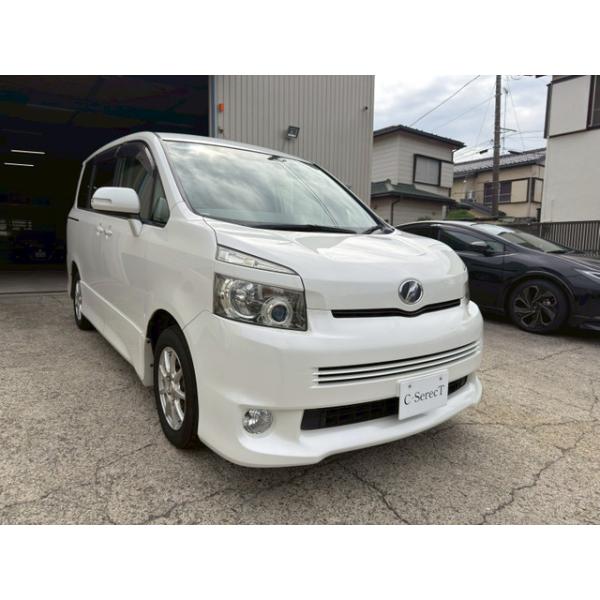 〈支払総額 表示車両AAA〉2.0 ZS/トヨタ/ヴォクシー/8人乗り!ZS!H.19(2007)年/147,303km◆装備パワーステアリング/パワーウインドウ/ETC/エアコン/ABS/集中ドアロック/キーレス/スマートキー◆外装純正 ...