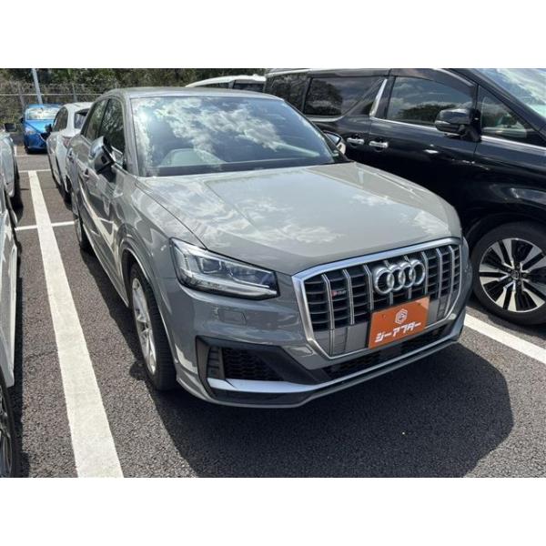 【支払総額2,349,000円】中古車 アウディ SQ2 禁煙車 黒革シート 純正ナビ フルセグTV