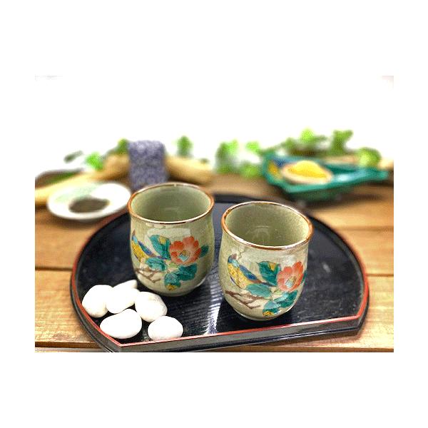 ギフト　内祝　おしゃれ　湯飲み　ゆのみ茶わん　茶器　お茶飲み　ペア　和食器　転写紙　花鳥　九谷焼　夫婦湯呑　椿に鳥　裏絵(Kutani Teacup)　