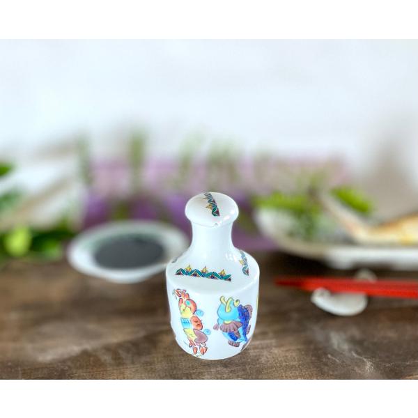 九谷焼 高級 陶磁器 醤油差し 魚文 (Kutani Soy Sauce Dispenser)汁次