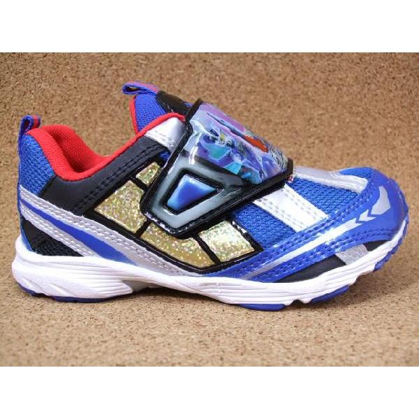 ウルトラマンゼロ Utm111 ブルー キャラクタースニーカー 15 0cm 19 0cm Buyee Buyee 日本の通販商品 オークションの代理入札 代理購入