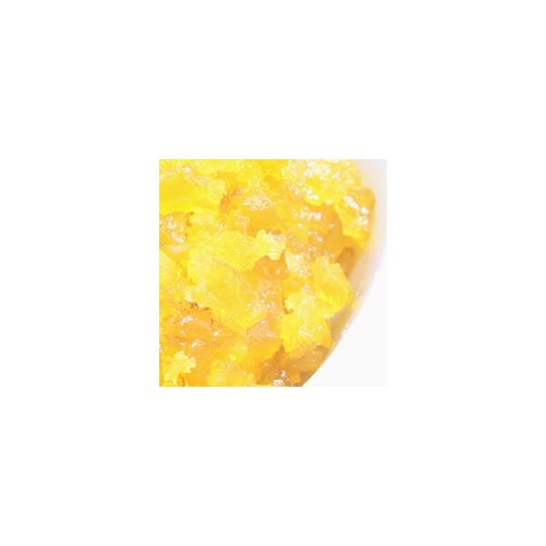 刻んだレモンピールの砂糖漬け。itemspec商品詳細内容量 500g原材料 レモン皮、糖類（砂糖、水飴）、着色料（VB2)保存方法 直射日光を避け、なるべく涼しい場所で保管。開封後は冷蔵保存(5℃)してなるべく早くご利用下さい。