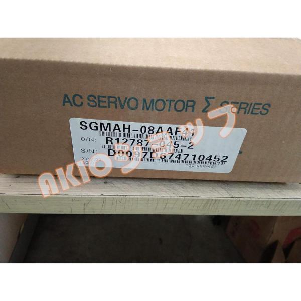 新品☆送料無料☆ Σ-IIシリーズ サーボモータ SGMAH-08AAF41