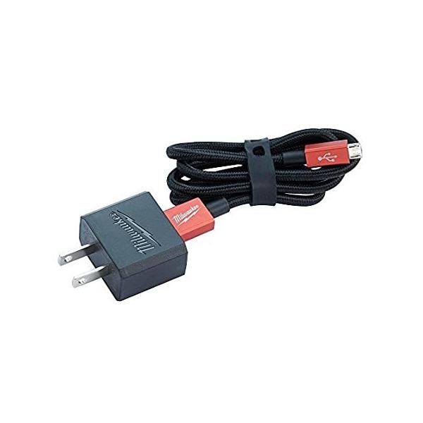 MILWAUKEE 3tB[g }CNUSBP[u 2.1A W