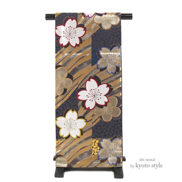 【袋帯 レンタル 】こちらは振袖や訪問着などに合わせていただく帯のレンタルになります。お着物は合わせる帯や小物でガラっと雰囲気が変わります。・着物はあるけど手持ちの帯といまいちしっくりこない、、・いつものイメージとは違う着こなしをしたい、、...