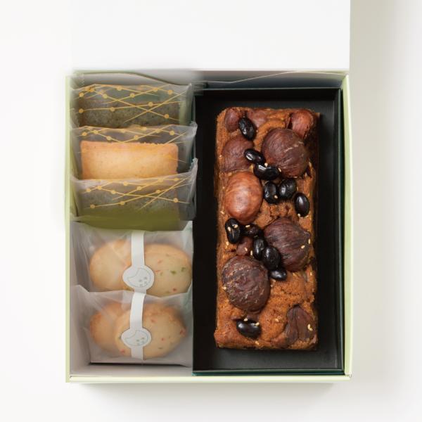 ジュヴァンセルの代表商品として多くの方に親しんでいただいている「竹取物語」とくっきぃ、ふぃなんしぇのギフトセットです。厳選された素材を贅沢に使用した大人のパウンドケーキ「竹取物語」。竹の皮に包まれてしっとりと焼きあげています。竹の包みを開け...