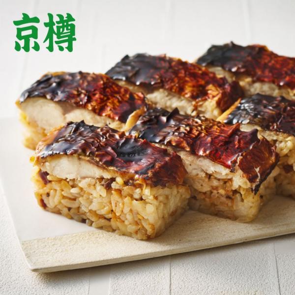 京樽こだわりのタレで、丁寧に香ばしく焼き上げた鯖を贅沢に使った押し寿司。混ぜシャリで押した、創作押し寿司です。第1回「日本全国！ご当地冷凍食品大賞2024-2025」にて冷凍 焼鯖鮨が優秀賞を受賞しました！！【セット内容】冷凍 焼鯖鮨3パッ...