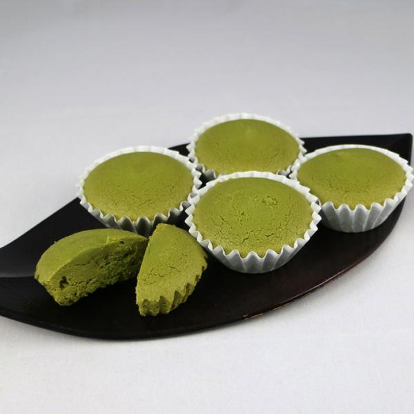 超珍品◾️蔵から超激レアな素焼きの台座が残った雰囲気の凄い抹茶茶碗